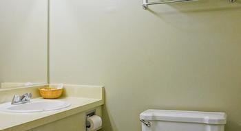 Jack London Hotel 2*